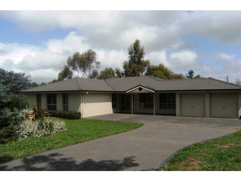 17 Isabella Way, Bowral NSW 2576