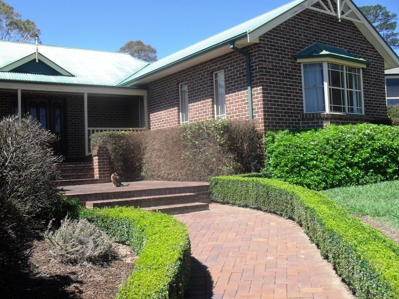 25 Nari Circuit, Moss Vale NSW 2577