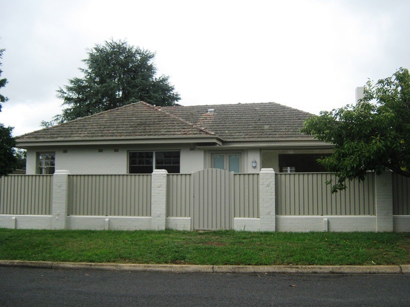 1 Aitken Road, Bowral NSW 2576