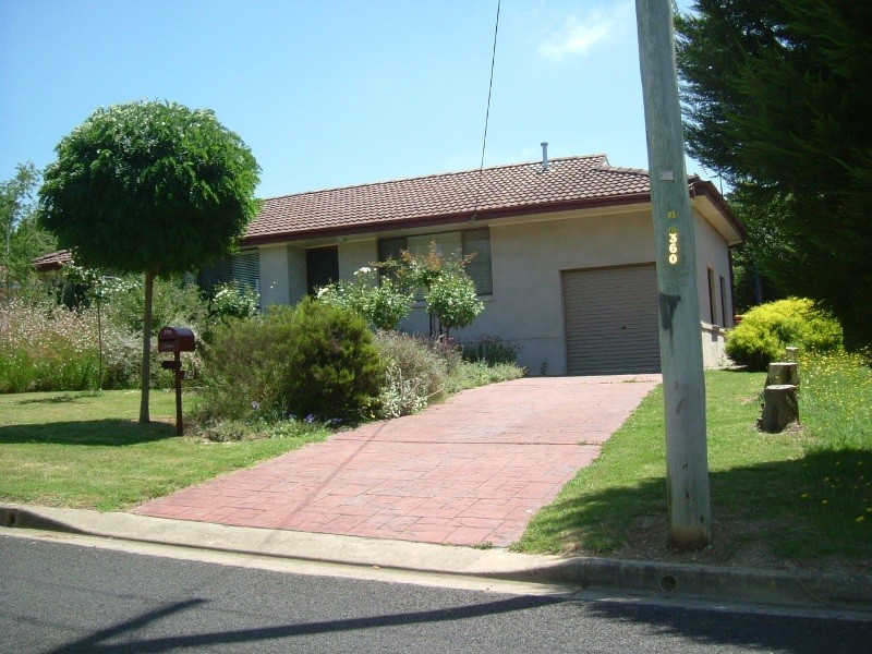 24 Merrett Drive, Moss Vale NSW 2577