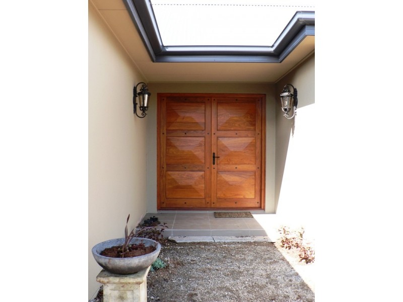 17a May Street, Robertson NSW 2577