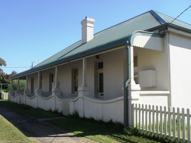 8 Spring Street, Moss Vale NSW 2577