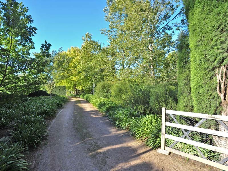 8 Werrington Street, Burradoo NSW 2576