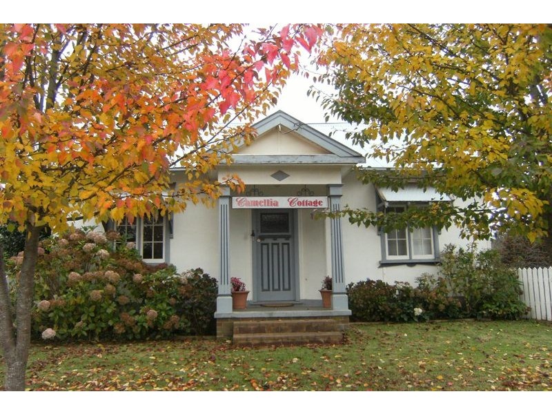 10 Caalong Street, Robertson NSW 2577