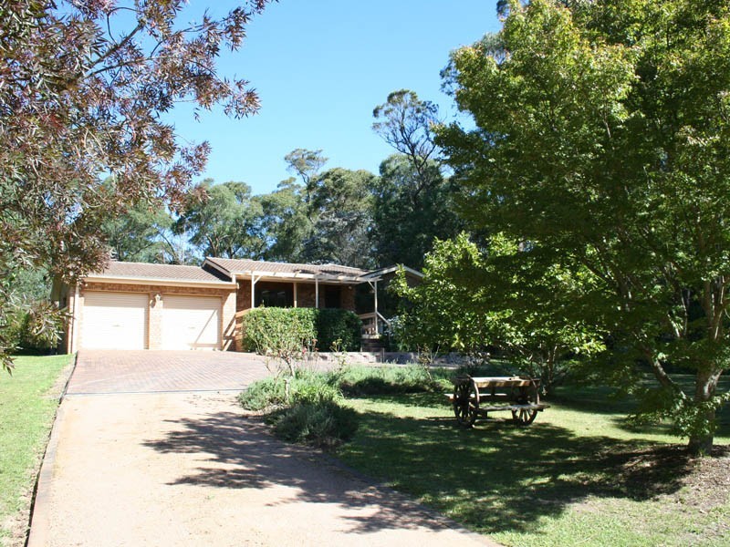 28 Ashgrove Place, Bundanoon NSW 2578