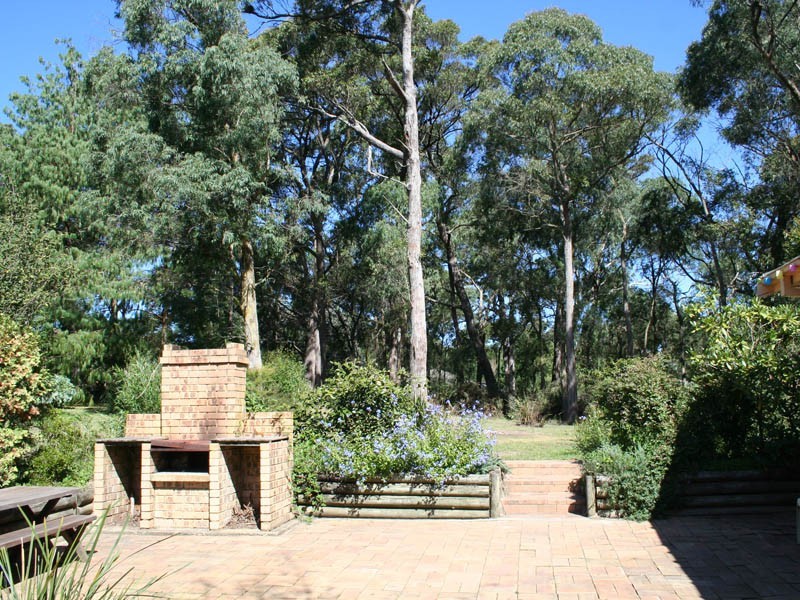 28 Ashgrove Place, Bundanoon NSW 2578