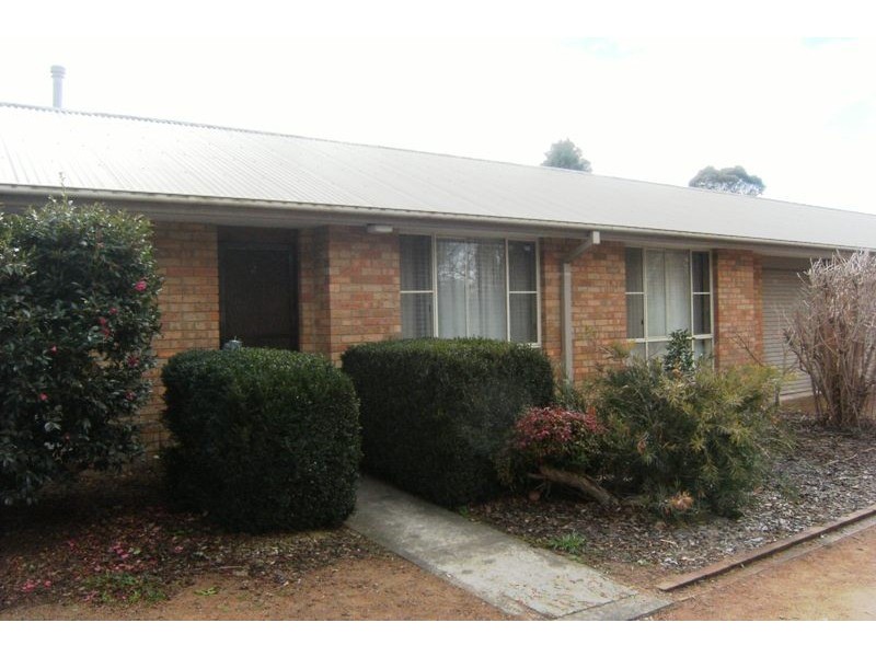 2/37 Albert Street, Bowral NSW 2576