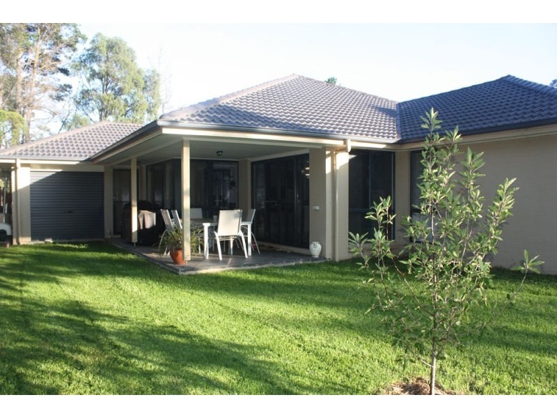 18 Railway Parade, Braemar NSW 2575