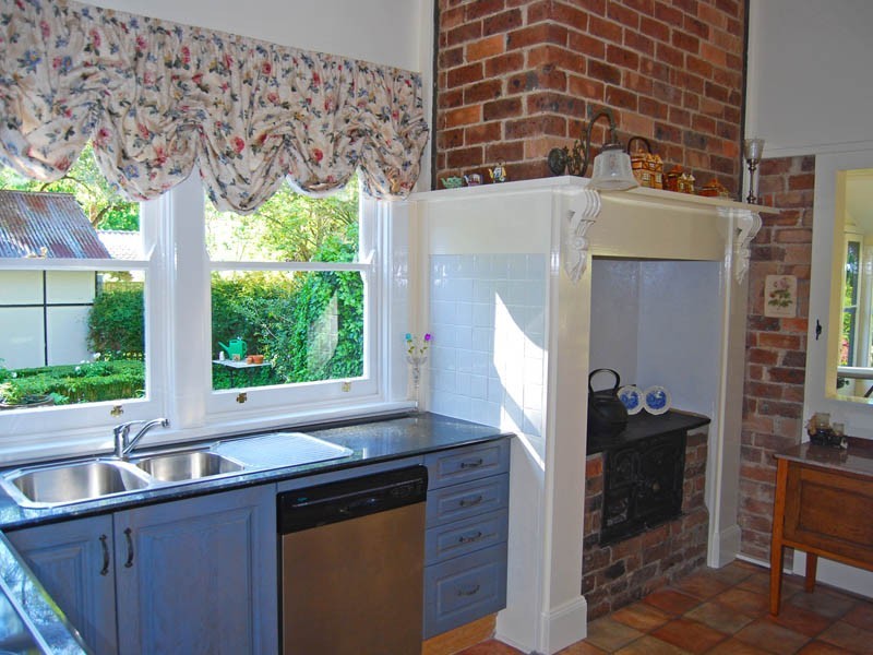 17  Riversdale Avenue, Burradoo NSW 2576