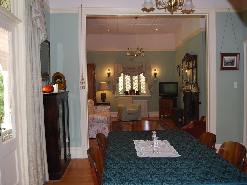 17  Riversdale Avenue, Burradoo NSW 2576