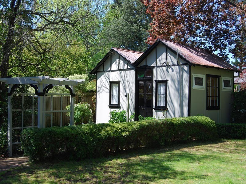 17  Riversdale Avenue, Burradoo NSW 2576