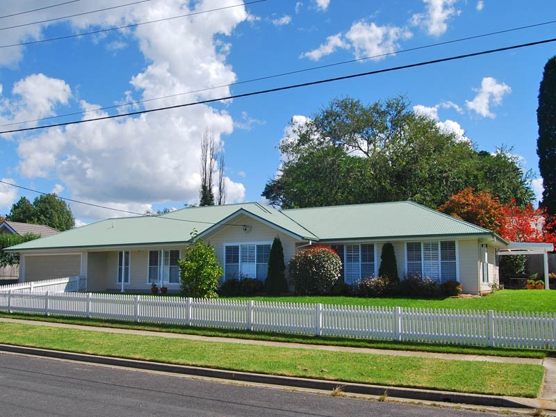 5 Una Street, Bowral NSW 2576