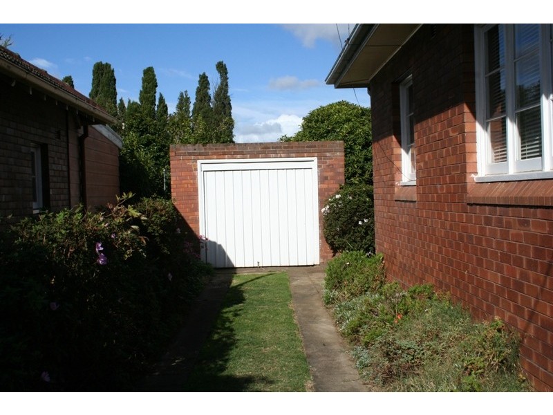 5 Aitken Road, Bowral NSW 2576