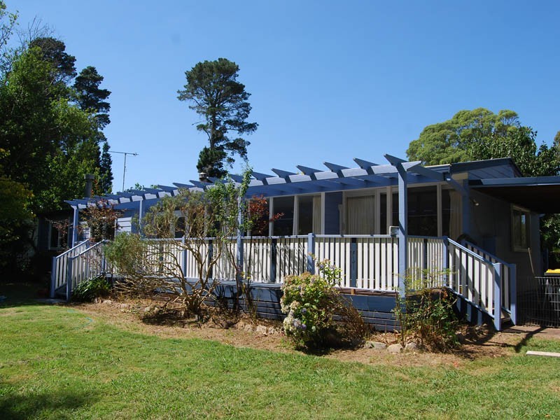 16 Hurlingham Avenue, Burradoo NSW 2576