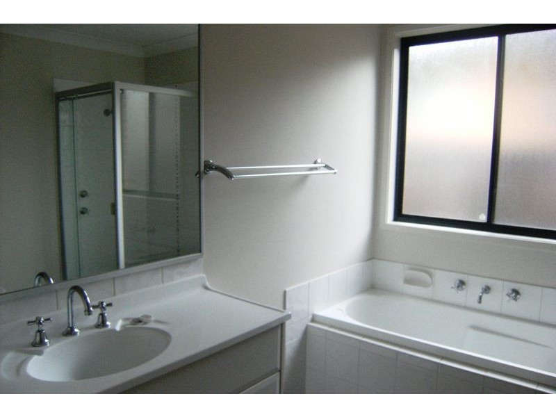 2 Broughton Street, Moss Vale NSW 2577