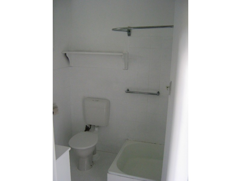 Flat @ 45 Merrigang Street, Bowral NSW 2576