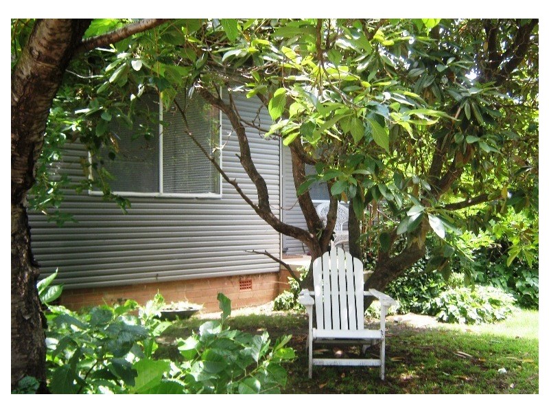 Flat @ 45 Merrigang Street, Bowral NSW 2576
