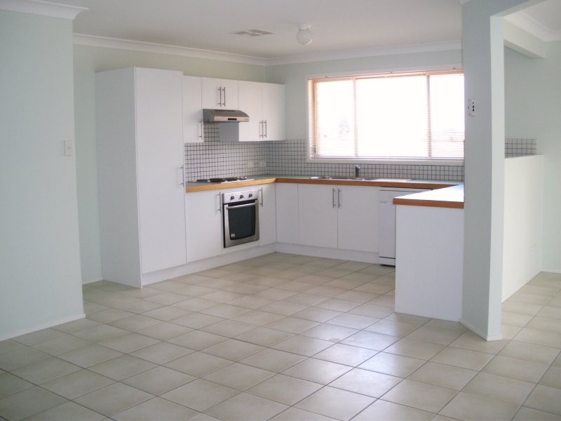 5 Patrick Place, Marulan NSW 2579