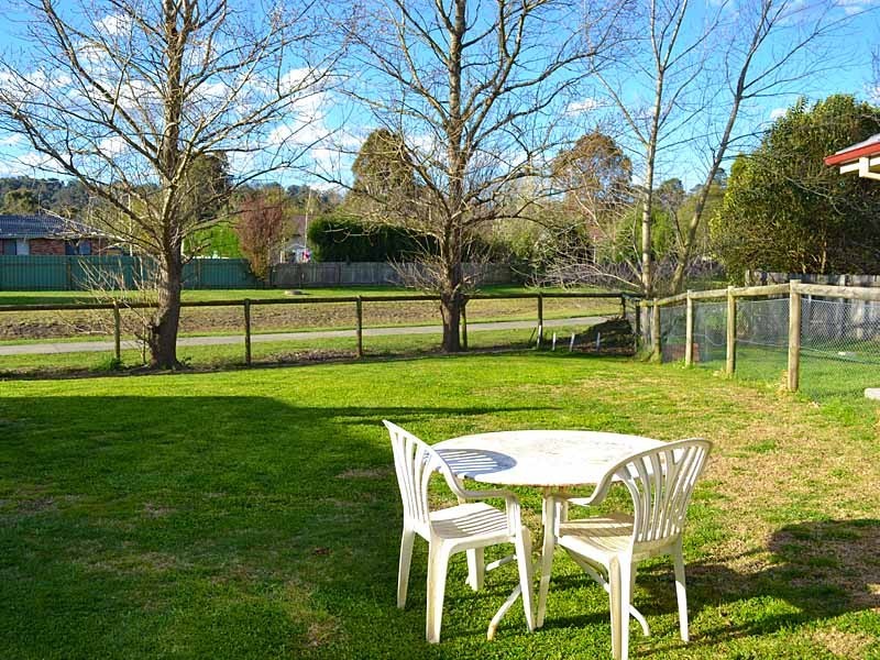 8 Ellis Court, Bowral NSW 2576