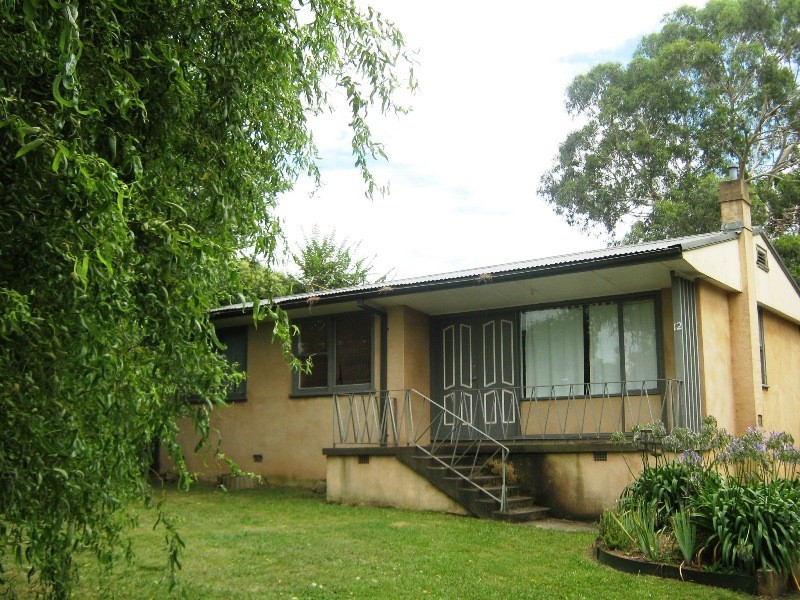 12 Thompson Street, Bowral NSW 2576