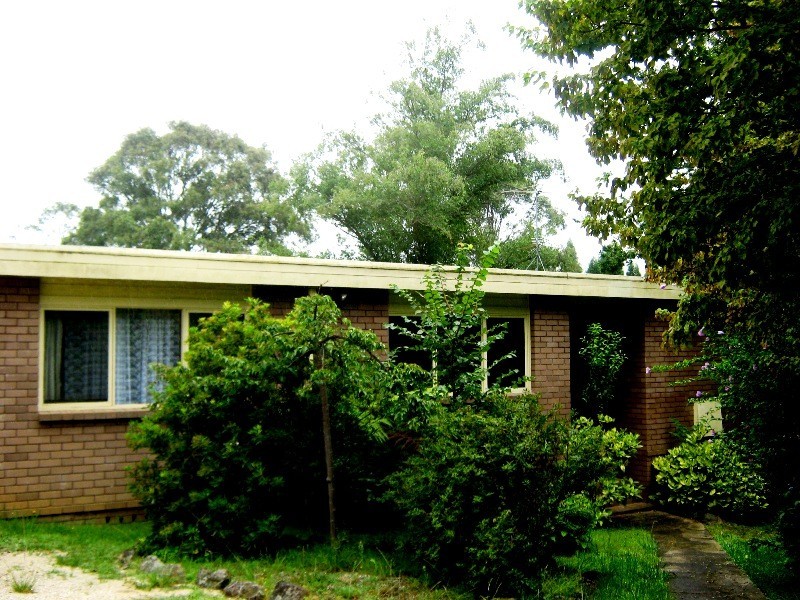 10 Yean Street, Burradoo NSW 2576