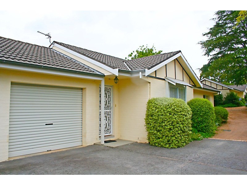 2/29 Ascot Road, Bowral NSW 2576