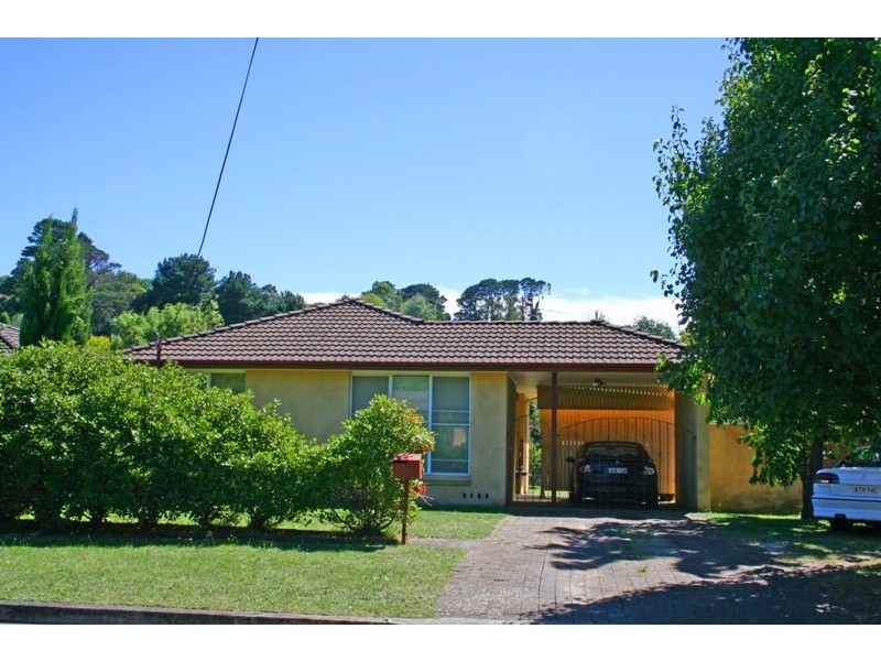 14 Farmborough Close, Bowral NSW 2576