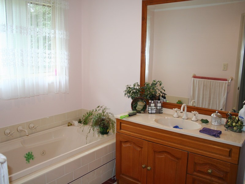 48 Railway Avenue, Colo Vale NSW 2575