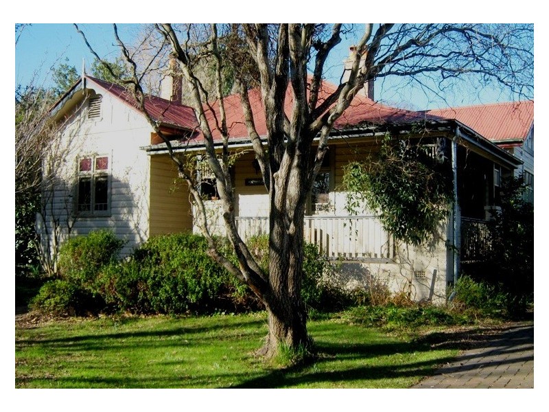 8 Jasmine Street, Bowral NSW 2576