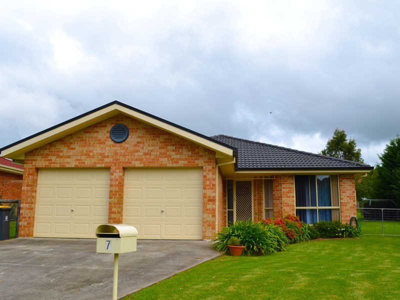 7 Betula Grove, Bundanoon NSW 2578