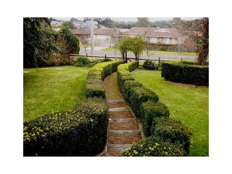 19 Shackleton Road, Robertson NSW 2577