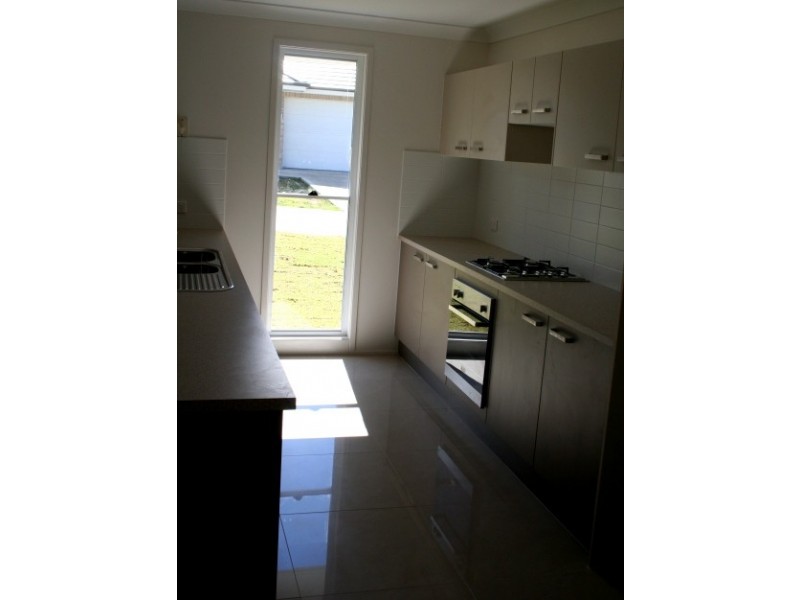 4 Napper Close, Moss Vale NSW 2577