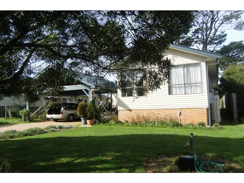 15 Main Street, Robertson NSW 2577