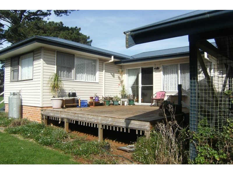 15 Main Street, Robertson NSW 2577
