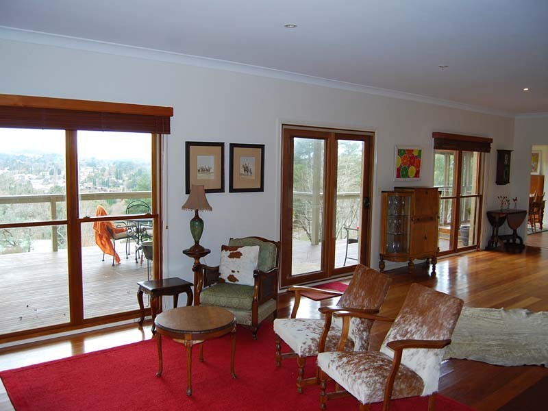 15  Parry Drive, Bowral NSW 2576