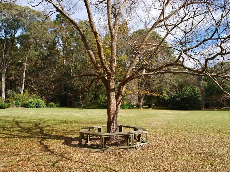 11 Holly Road, Burradoo NSW 2576