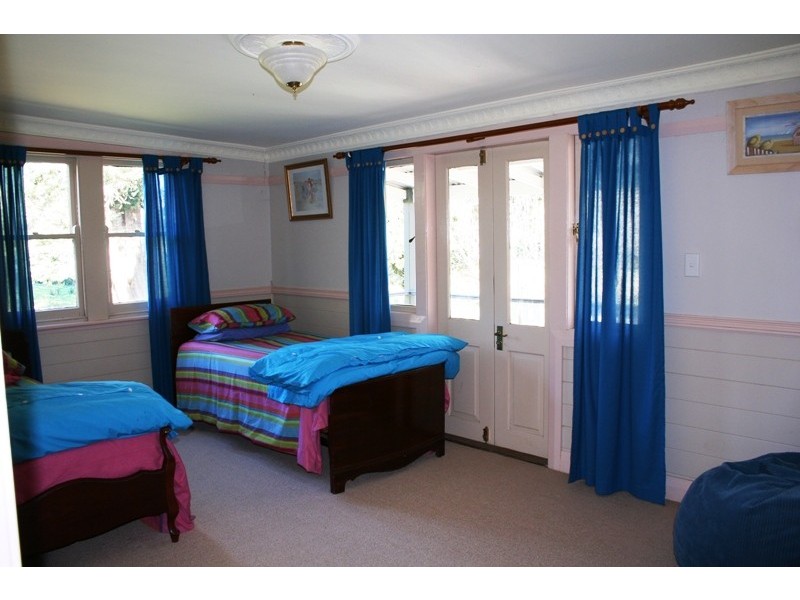 56-58 Yean Street, Burradoo NSW 2576