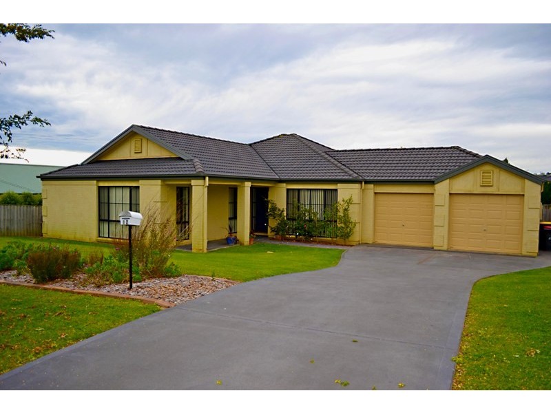 12 Mairinger Crescent, Bowral NSW 2576
