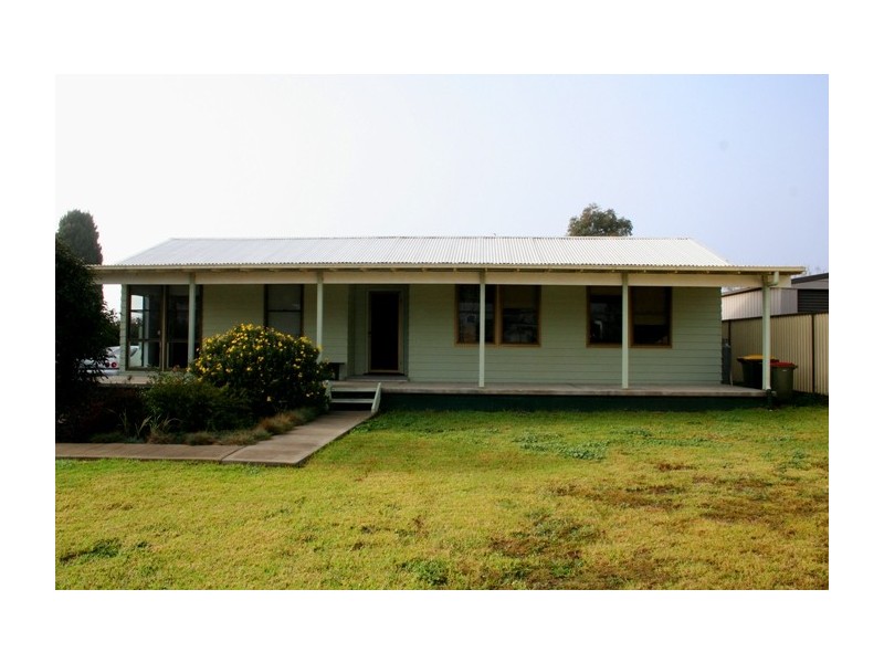 4 Station Street, Marulan NSW 2579