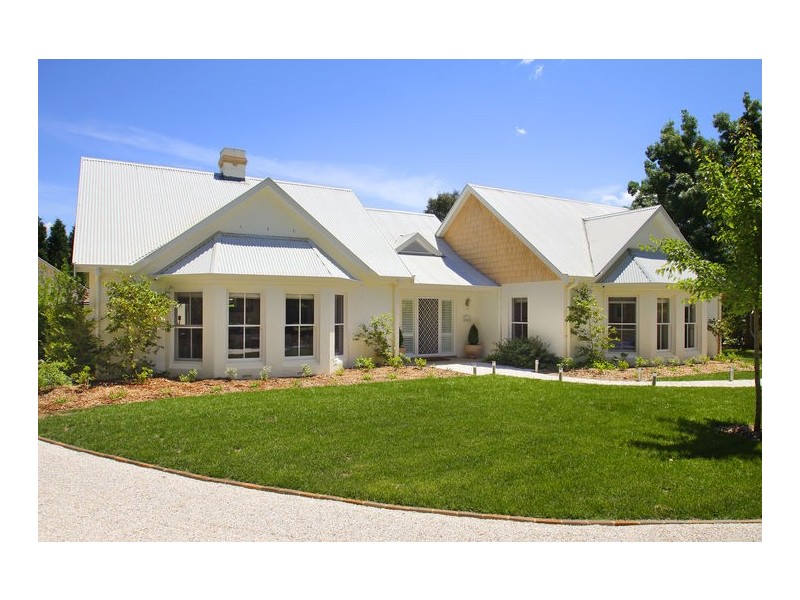 18 Sullivan Road, Burradoo NSW 2576