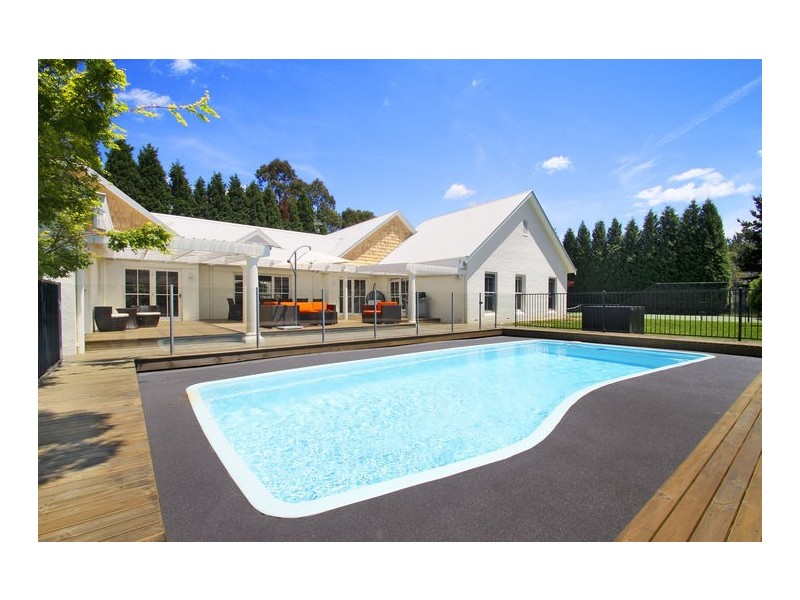 18 Sullivan Road, Burradoo NSW 2576