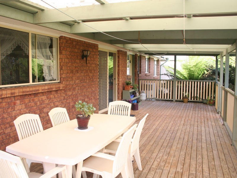 3 Vaughan Avenue, Robertson NSW 2577