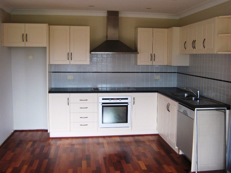 19 Station Street, Aylmerton NSW 2575