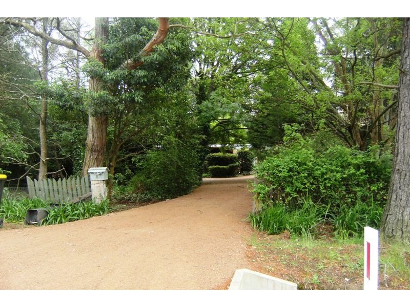 6 Government Road, Yerrinbool NSW 2575