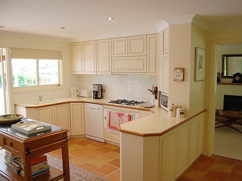 1 Romney Place, Burradoo NSW 2576