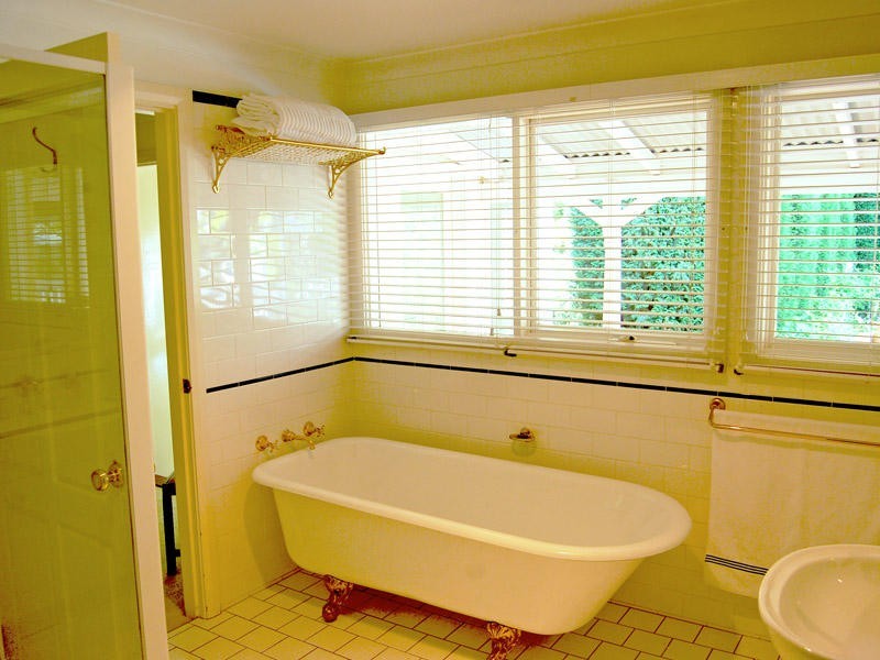 1 Romney Place, Burradoo NSW 2576