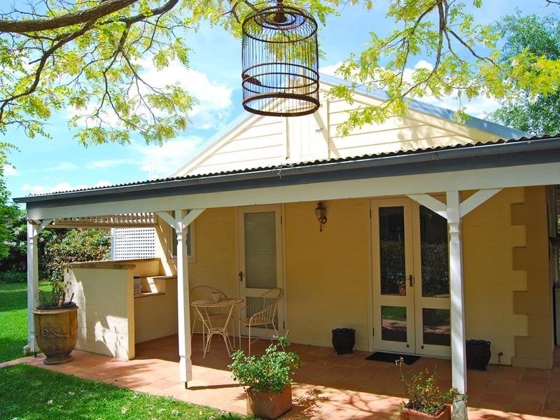 1 Romney Place, Burradoo NSW 2576