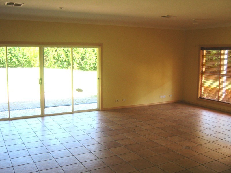 13 Highland Drive, Bowral NSW 2576