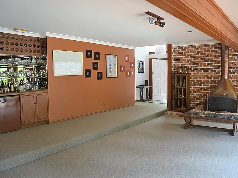 15 Hurlingham Avenue, Burradoo NSW 2576