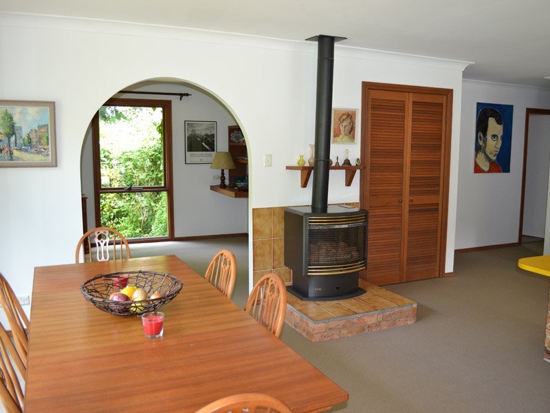 15 Hurlingham Avenue, Burradoo NSW 2576